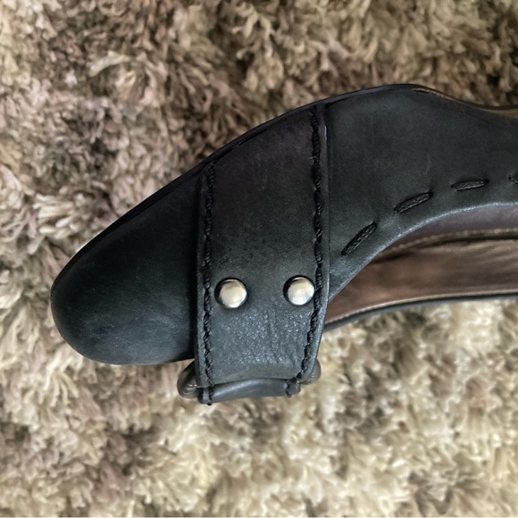 Coach MILLIE VINT WAX CALF Wedge Heel Black Vintage Wax Leather Pumps Sz 6M. - Picture 7 of 11